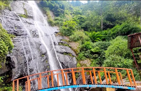 पर्यटकों को मोह रही बद्रीनाथ हाईवे पर स्थित जोगीधारा की खूबसूरती..