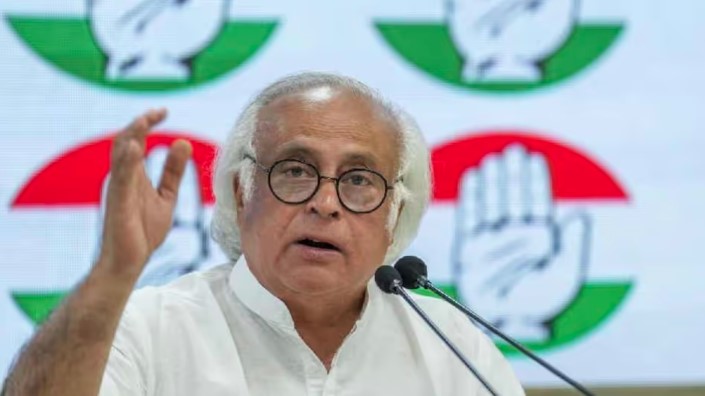 जयराम रमेश ने केंद्र पर लगाए गंभीर आरोप, कहा- सरकार के आलोचकों को बताया जा रहा 'नक्सली', किसानों को 'खालिस्तानी'