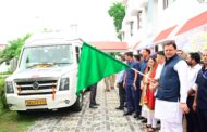 मुख्यमंत्री ने टनकपुर से कैलाश मानसरोवर यात्रा के पहले दल को हरी झंडी दिखाकर किया रवाना