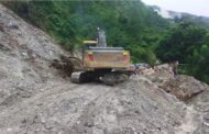 भनेरपाणी में मलबा और बोल्डर गिरने से बदरीनाथ हाईवे बंद, यात्रियों की बढ़ी मुश्किलें