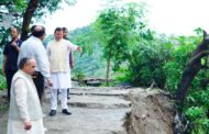 सीएम धामी ने मसूरी रोड और किमाड़ी क्षेत्र का किया स्थलीय निरीक्षण