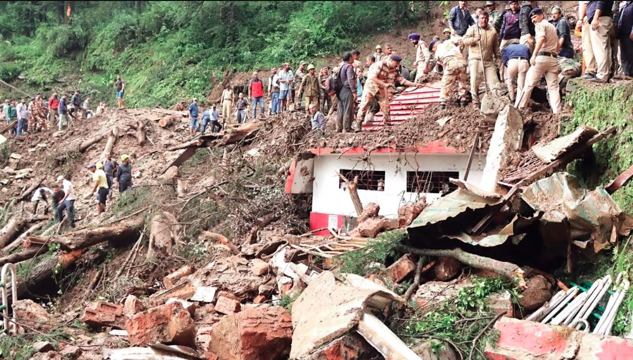 उत्तराखंड में प्राकृतिक आपदा से भारी तबाही, राज्य सरकार ने केंद्र से माँगा 5700 करोड़ का आर्थिक पैकेज