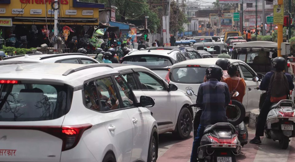 त्योहारों के दौरान सुविधाजनक आवाजाही और जाम से बचाव के लिए प्रशासन ने तैयार किया नया ट्रैफिक प्लान