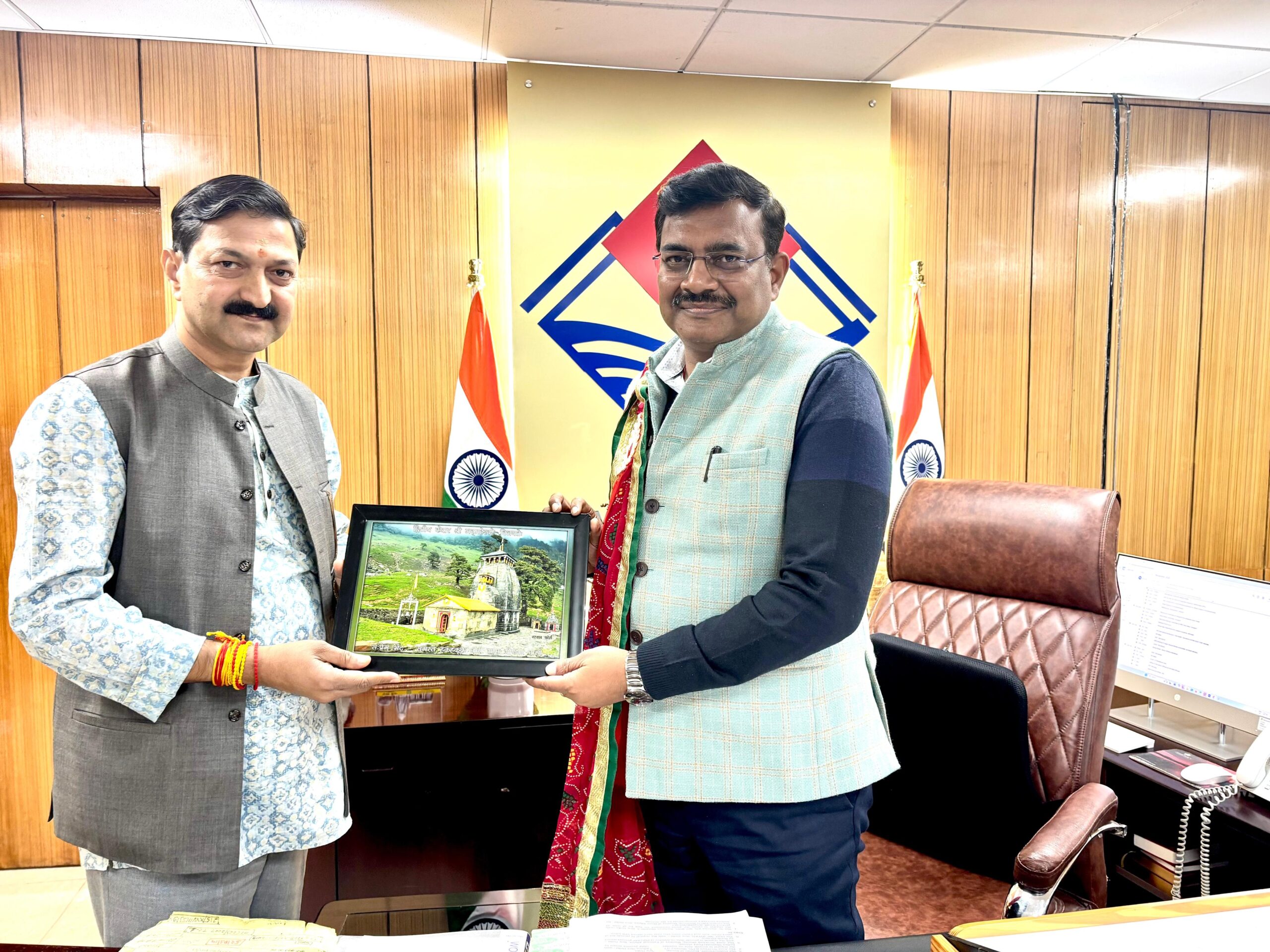 उत्तराखंड: BKTC के पूर्व अध्यक्ष अजेंद्र ने की मुख्य सचिव आनंद वर्धन से भेंट, राज्य में तीर्थाटन की संभावनाओं को लेकर की चर्चा