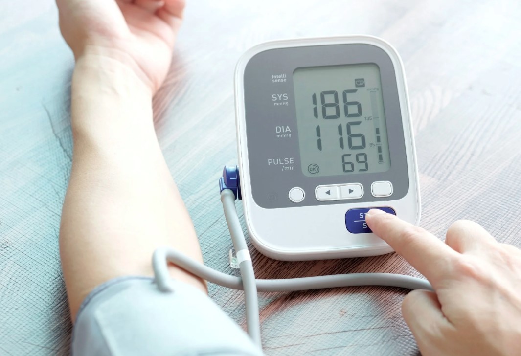 अब सिर्फ बुजुर्गों की बीमारी नहीं रही हाई ब्लड प्रेशर, बच्चे भी बन रहे शिकार