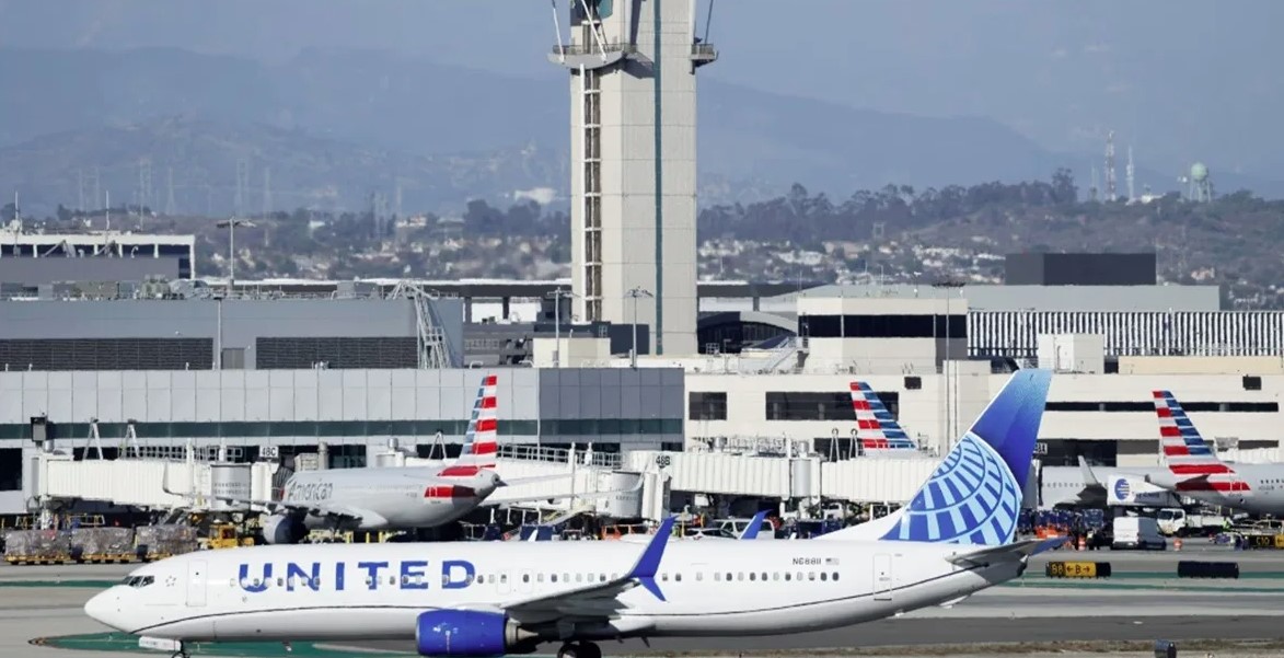 सरकारी शटडाउन हुए 34 दिन बीते, अमेरिका की हवाई सेवाएं चरमराईं