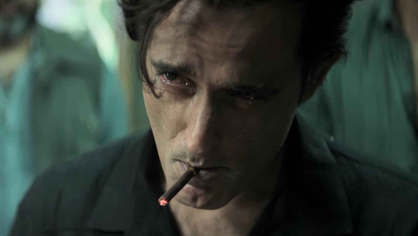 'धुरंधर' की धमाकेदार शुरुआत, अक्षय खन्ना छाए—सोशल मीडिया पर तारीफों की बारिश