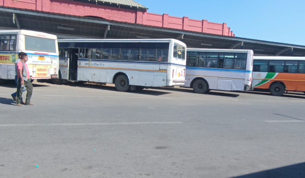 सीएम धामी के औचक निरीक्षण का असर: देहरादून आईएसबीटी की व्यवस्थाएँ हुईं दुरुस्त