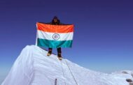 उत्तराखंड की बेटी कविता चंद ने अंटार्कटिका की सबसे ऊंची चोटी पर फहराया तिरंगा