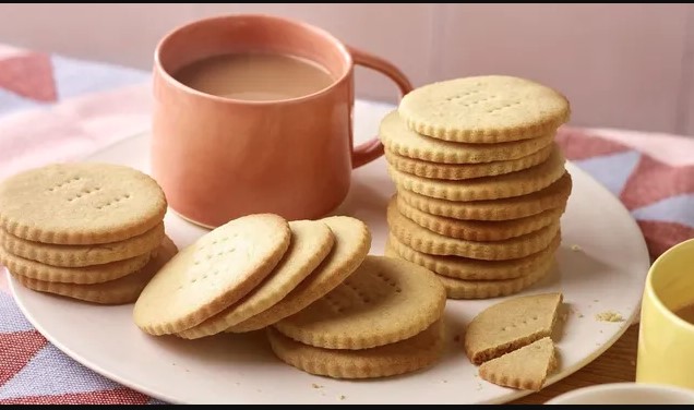 चाय के साथ बिस्किट खाना क्यों है नुकसानदायक, आइये जानते हैं क्या कहते हैं स्वास्थ्य विशेषज्ञ