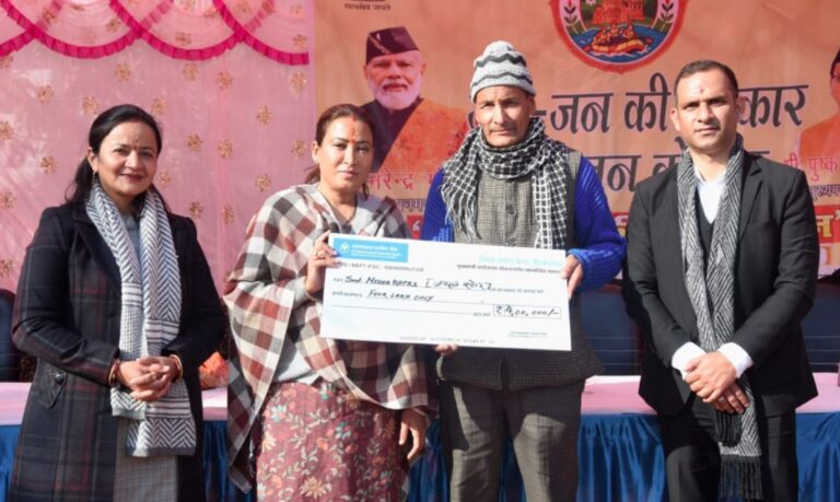 मंत्री रेखा आर्या ने किया जन समस्याओं का समाधान