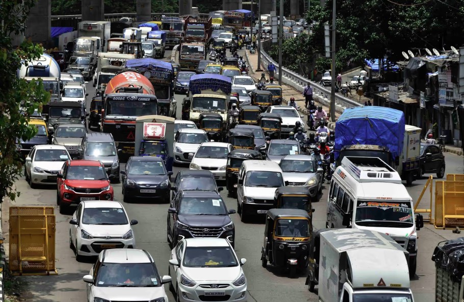 देहरादून में वाहनों की संख्या ने तोड़ा रिकॉर्ड, 2025 में 91 हजार से ज्यादा नए वाहन पंजीकृत