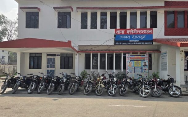 यातायात नियमो का उल्लंघन कर अराजकता फैलाने वालो को दून पुलिस ने पढ़ाया कानून का पाठ