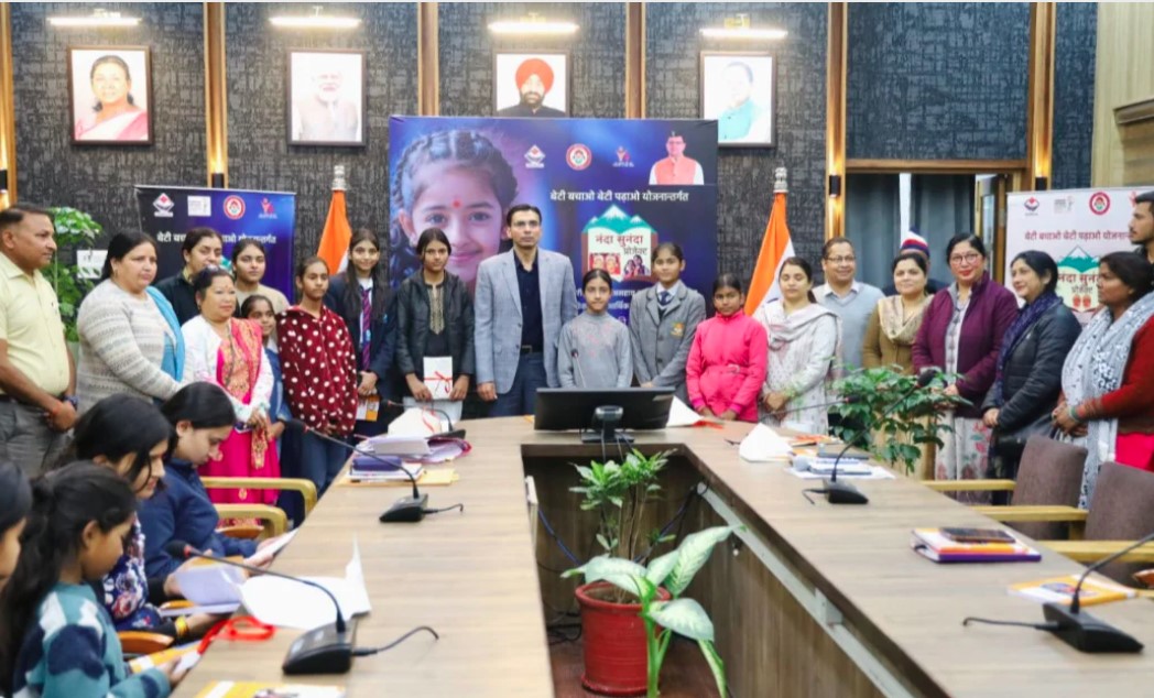 बालिकाएं नंदा–सुनंदा देवियों के समान हैं और उन्हें योग्य बनाना ही सच्ची वंदना है- डीएम
