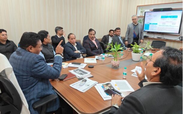 पॉड टैक्सी और मसूरी-नैनीताल रोपवे परियोजनाओं की फिजिबिलिटी अध्ययन को लेकर समीक्षा बैठक