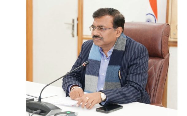 मुख्य सचिव की अध्यक्षता में हुई 'व्यय वित्त समिति' की बैठक, कई विकास योजनाओं को मिली वित्तीय मंजूरी