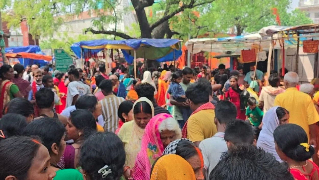 नालंदा के शीतलाष्टमी मंदिर में भगदड़, आठ की मौत, कई घायल