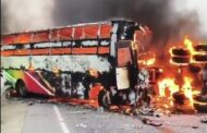 आंध्र प्रदेश में भीषण सड़क हादसा, बस में आग लगने से 14 लोगों की मौत