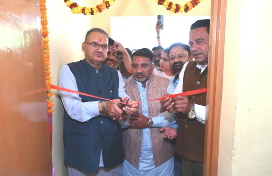 कैबिनेट मंत्री गणेश जोशी ने आयुष्मान आरोग्य मंदिर का किया उद्घाटन