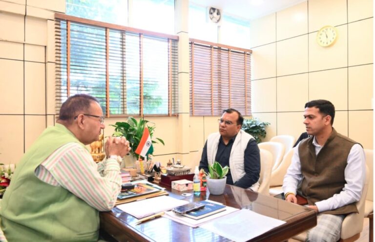 मंत्री गणेश जोशी ने देहरादून–मसूरी मार्ग पर एक अतिरिक्त वैली ब्रिज निर्माण के अधिकारियों को दिए निर्देश