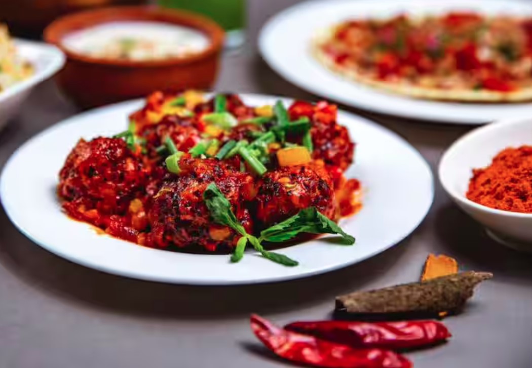 क्या आप भी खाते हैं ज्यादा तीखा और मसालेदार खाना? अगर हां, तो जान लीजिये इसके नुकसान