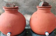 क्या आप भी गर्मियों में पानी पीने के लिए करते हैं पुराने मटके का इस्तेमाल, तो जान लीजिये इसके नुकसान