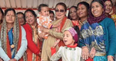 सोमेश्वर में देव पूजन वैशी कार्यक्रम में शामिल हुईं मंत्री रेखा आर्या