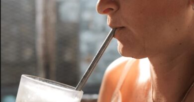 प्लास्टिक स्ट्रॉ बन सकती है सेहत की दुश्मन, जानिए इसके नुकसान